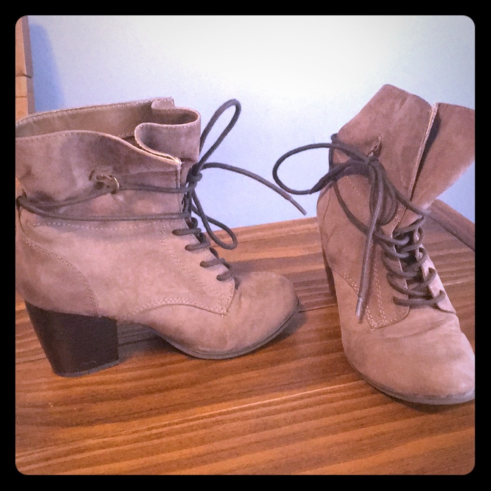 Women’s microsuede tie booties